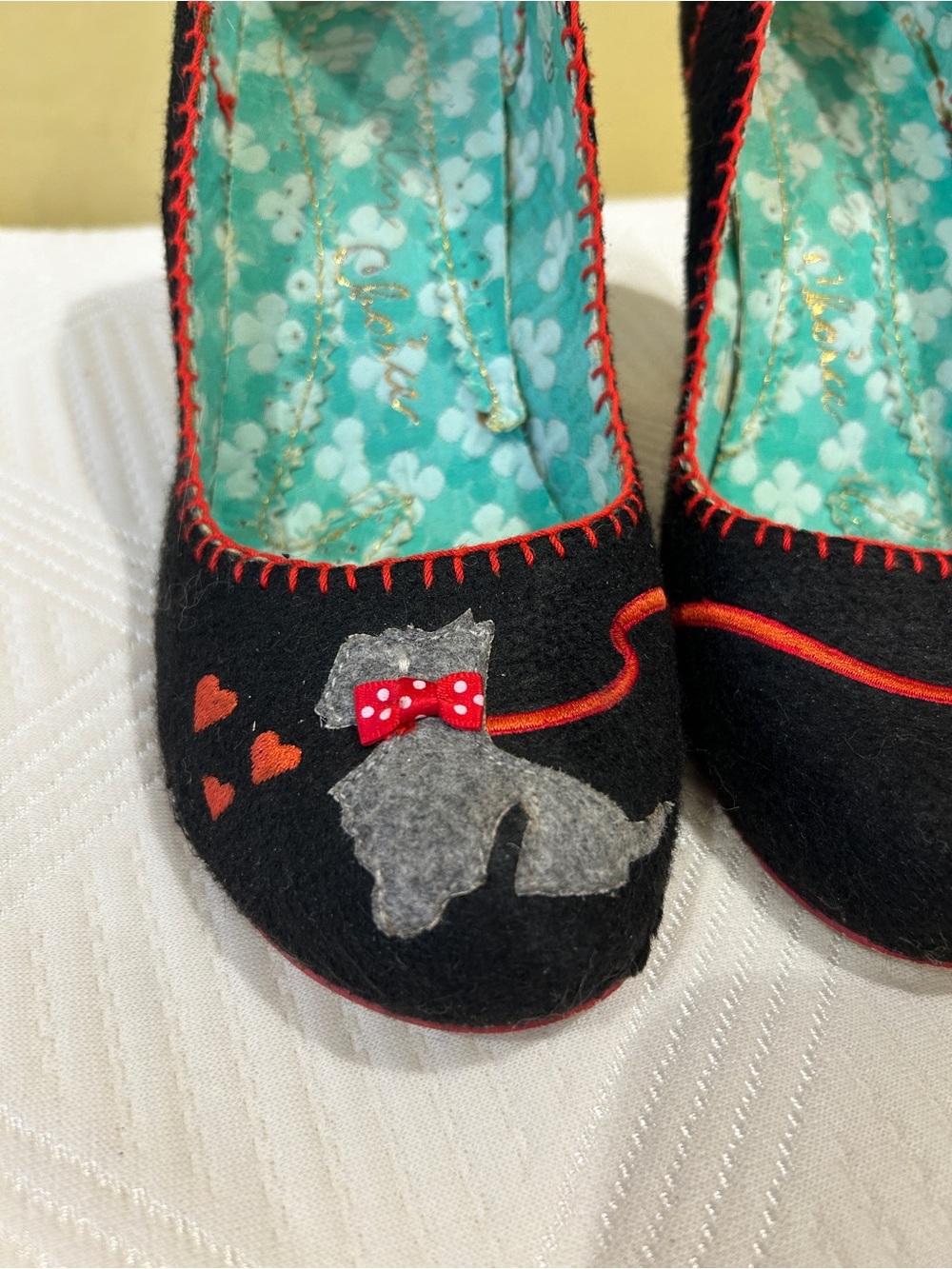 Irregular Choice Scottie Dog black felt heels - Picture 2 of 6